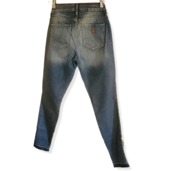 GUESS Mid-Rise Sexy Curve Women's Stretchy Jeans - Picture 5 of 9